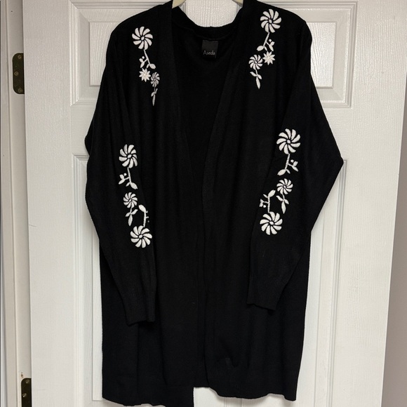 Aaeda Sweaters - Auudre Black Open-Front Cardigan with White Floral Embroidery